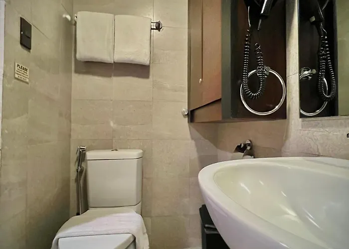 By Sea Residences Near Moa 02 Manila